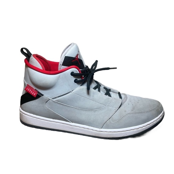 Nike Jordan Fadeaway Retro Basketball Shoe, Wolf Grey/White-University - Picture 1 of 11